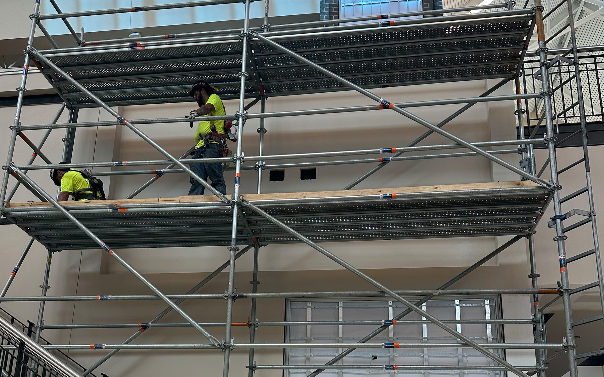 Scaffolding services for safe and efficient construction